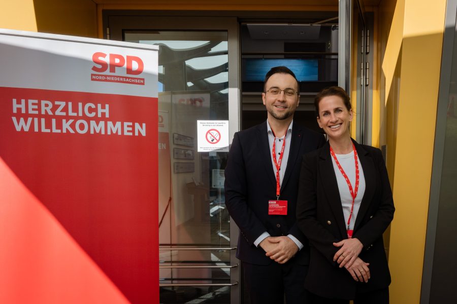 Bezirksparteitag 2025 Co-Vorsitzende Ina Helwig und Sebastian Brandt